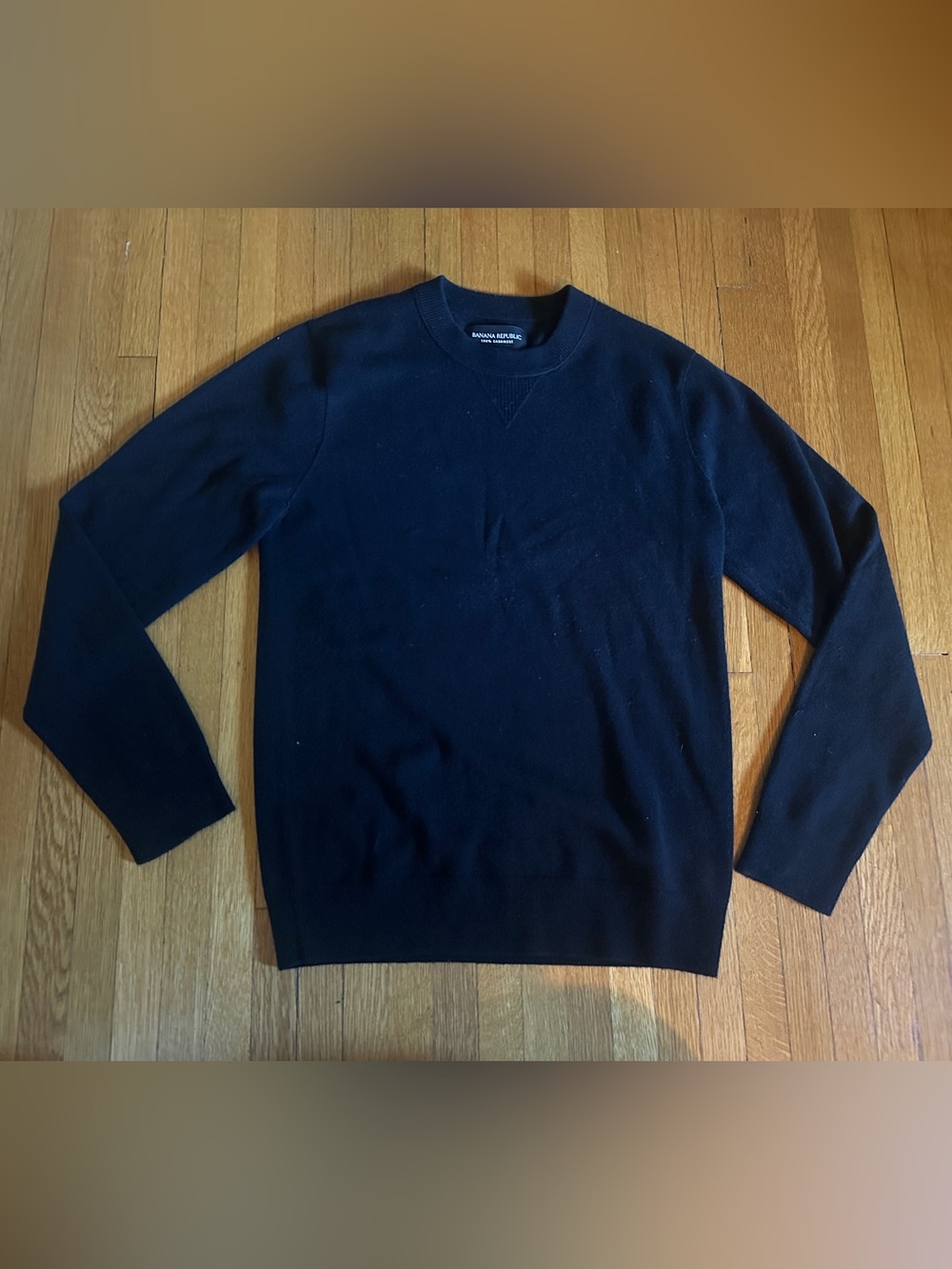 Banana Republic Monogramed  Cashmere Pullover Crew Neck Sweater in Black, Size S